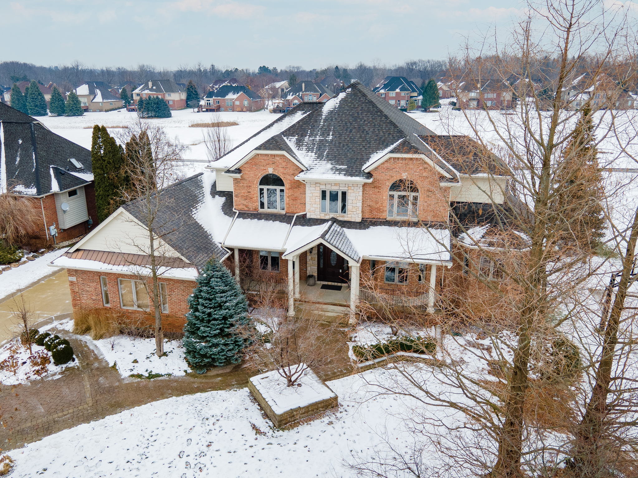 2665 Invitational Dr, Oakland Charter Township, MI 48363, USA Photo 1