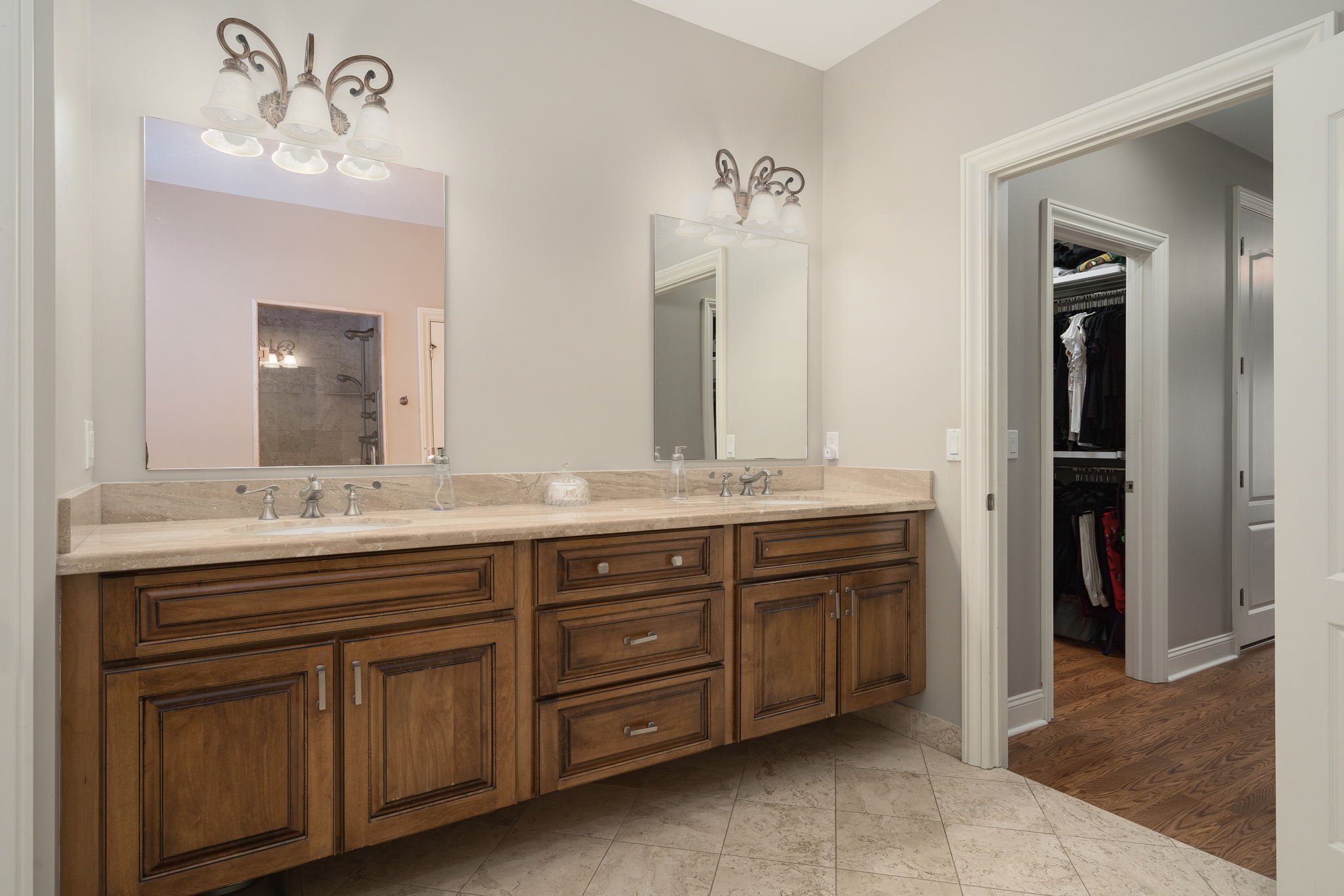 2665 Invitational Dr, Oakland Charter Township, MI 48363, USA Photo 37