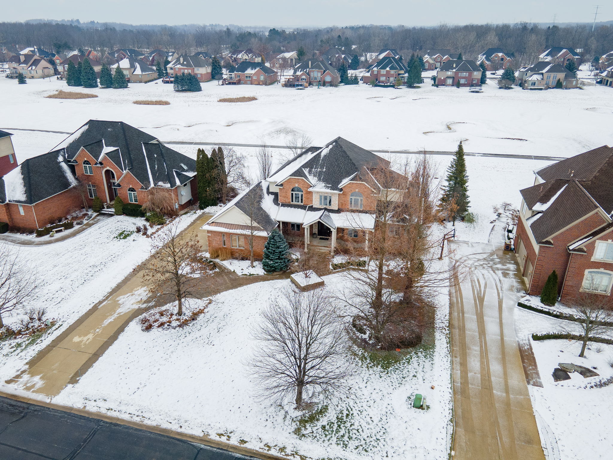 2665 Invitational Dr, Oakland Charter Township, MI 48363, USA Photo 69