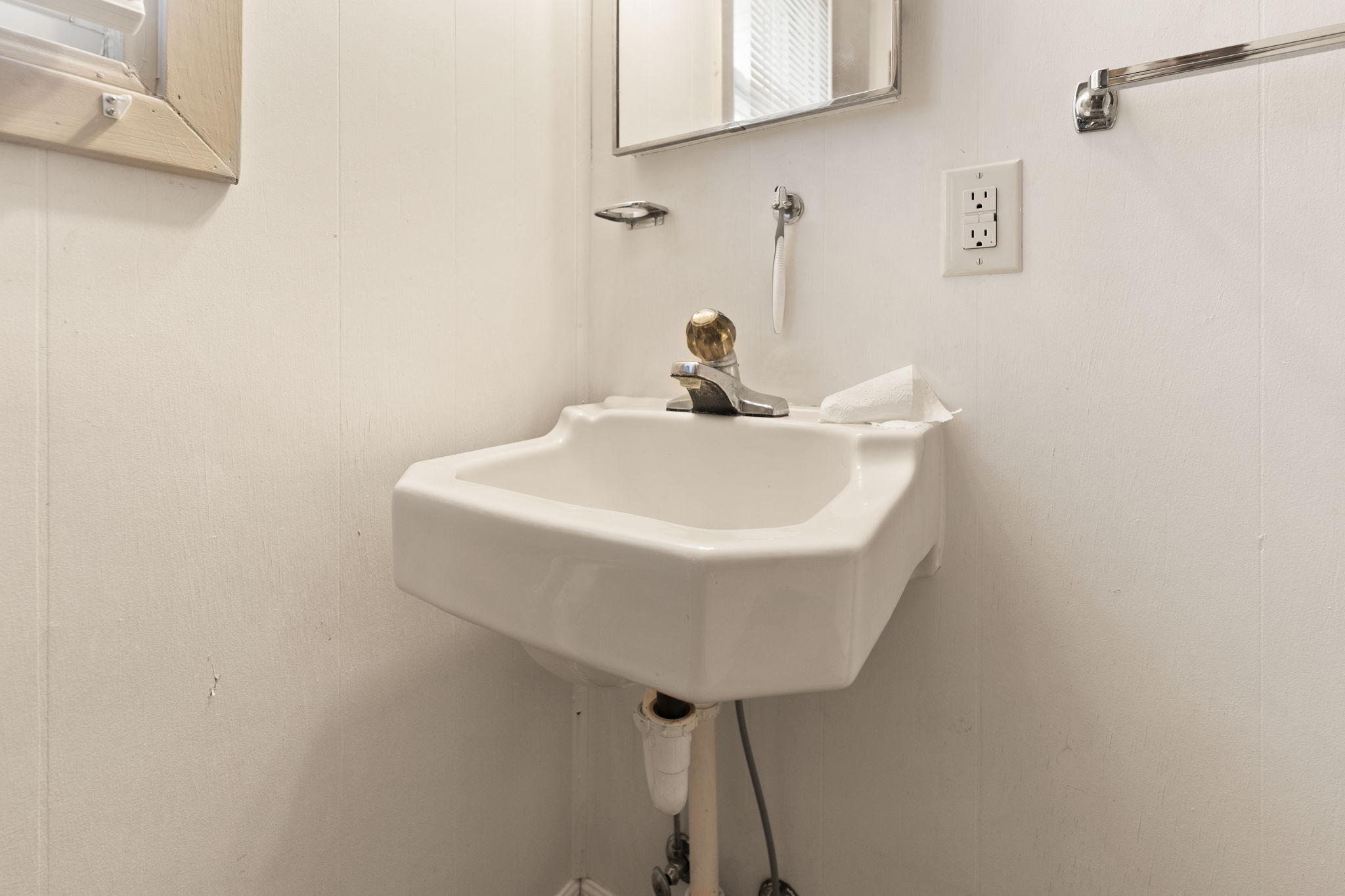  Photo 48