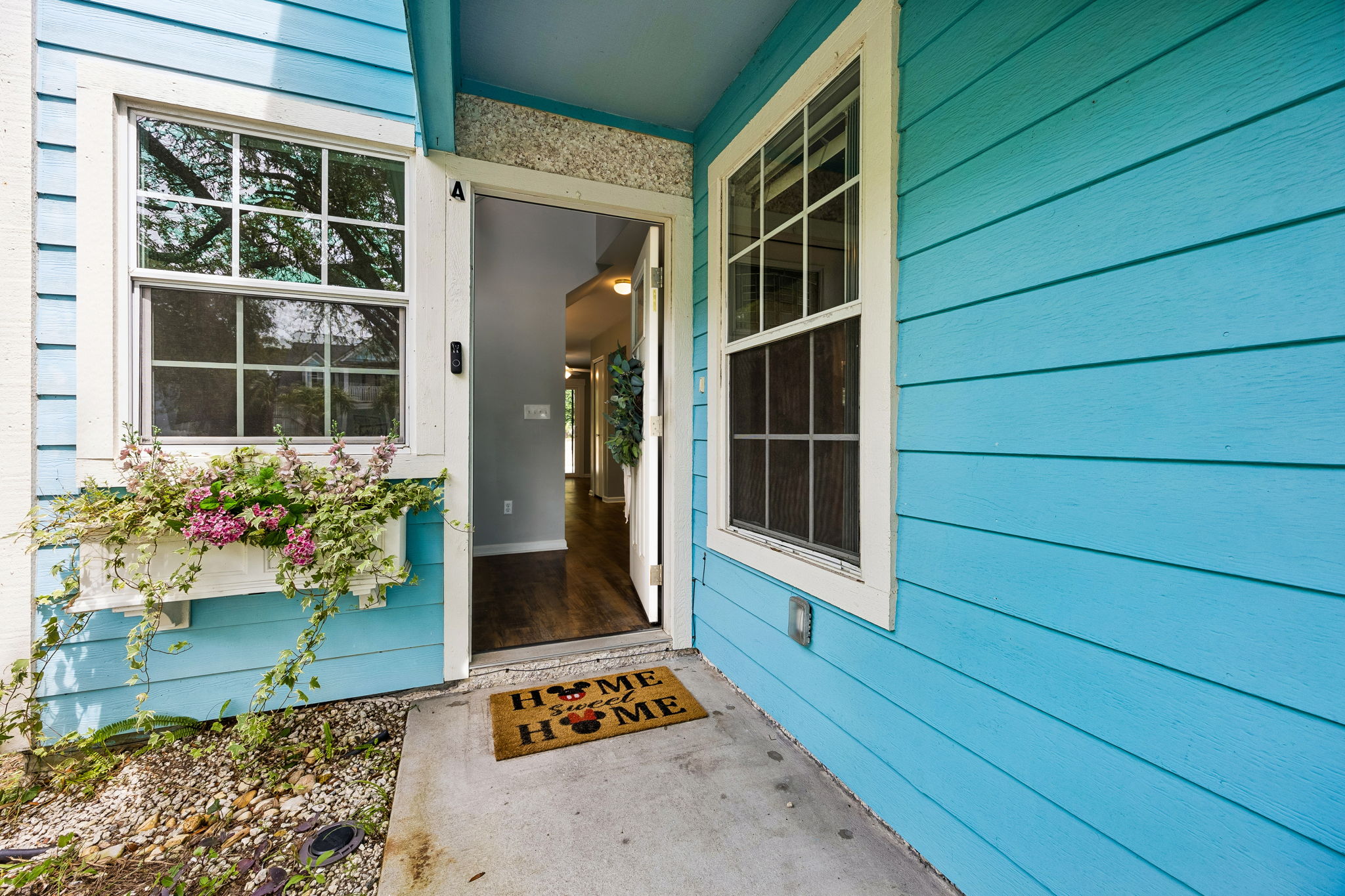 Front Entry Detail
