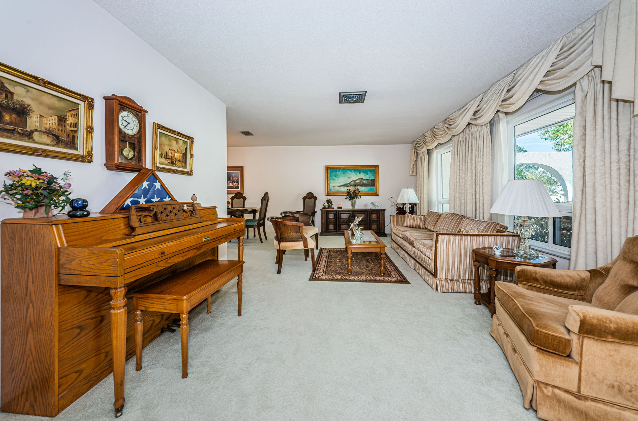 Living Room2
