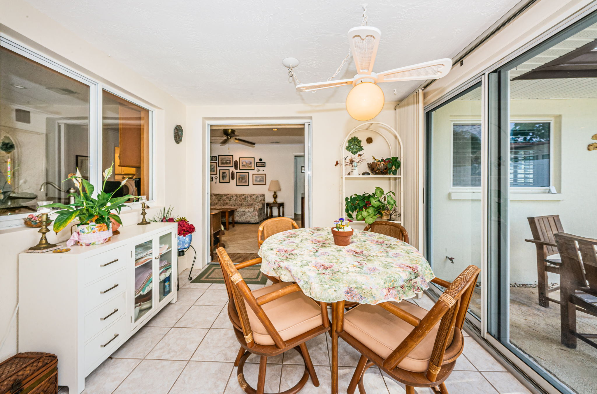 Sun Room4