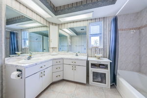 Bathroom2a