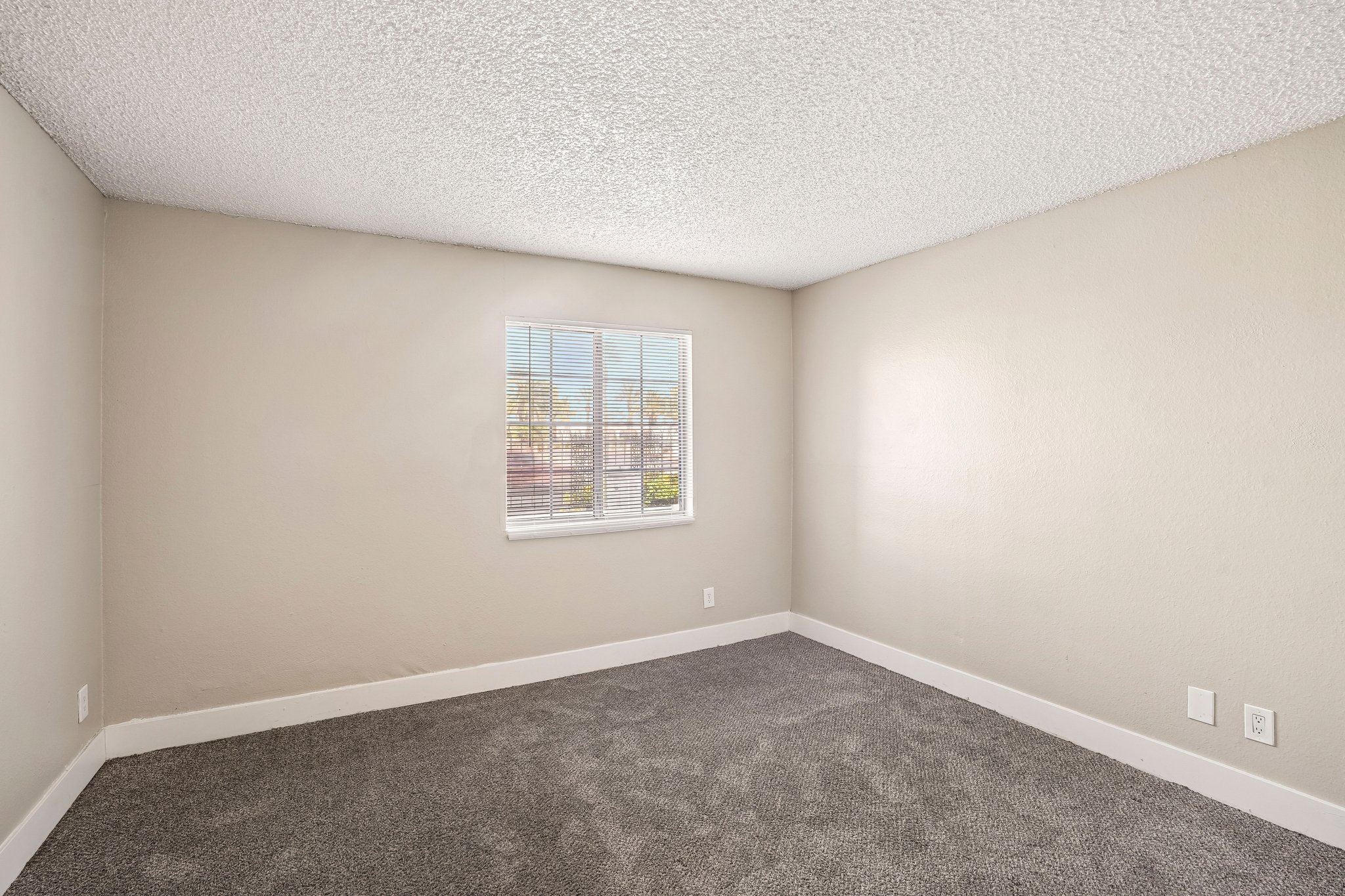 2666 S Decatur Blvd Unit 105-S2808-013.jpg