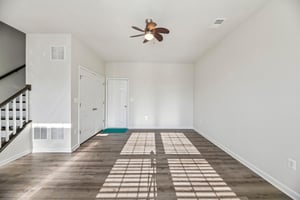 Sierra Nevada Ave-S3107-006.jpg