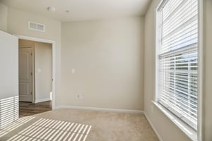 Sierra Nevada Ave-S3107-032.jpg