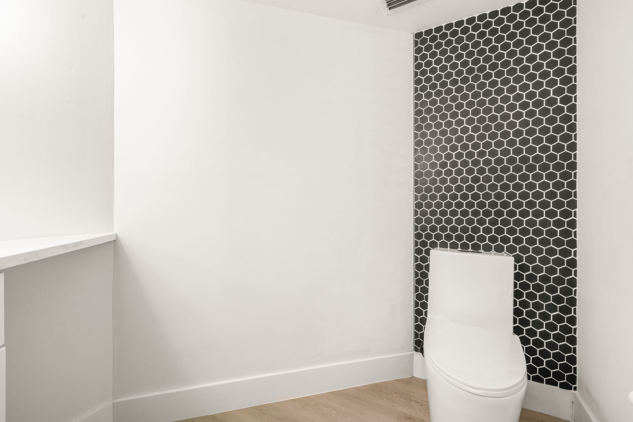 Bathroom 3 - 495A7674