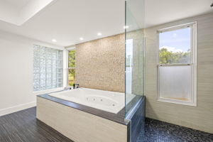 Bathroom 1 - 495A7839