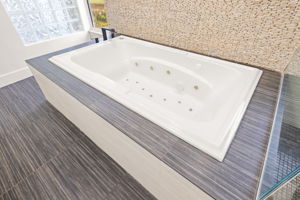 Bathroom 1 - 495A7848