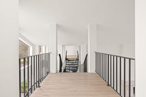 Hallway 2nd Floor - 495A7857