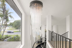 Light 2nd Floor - 495A7866