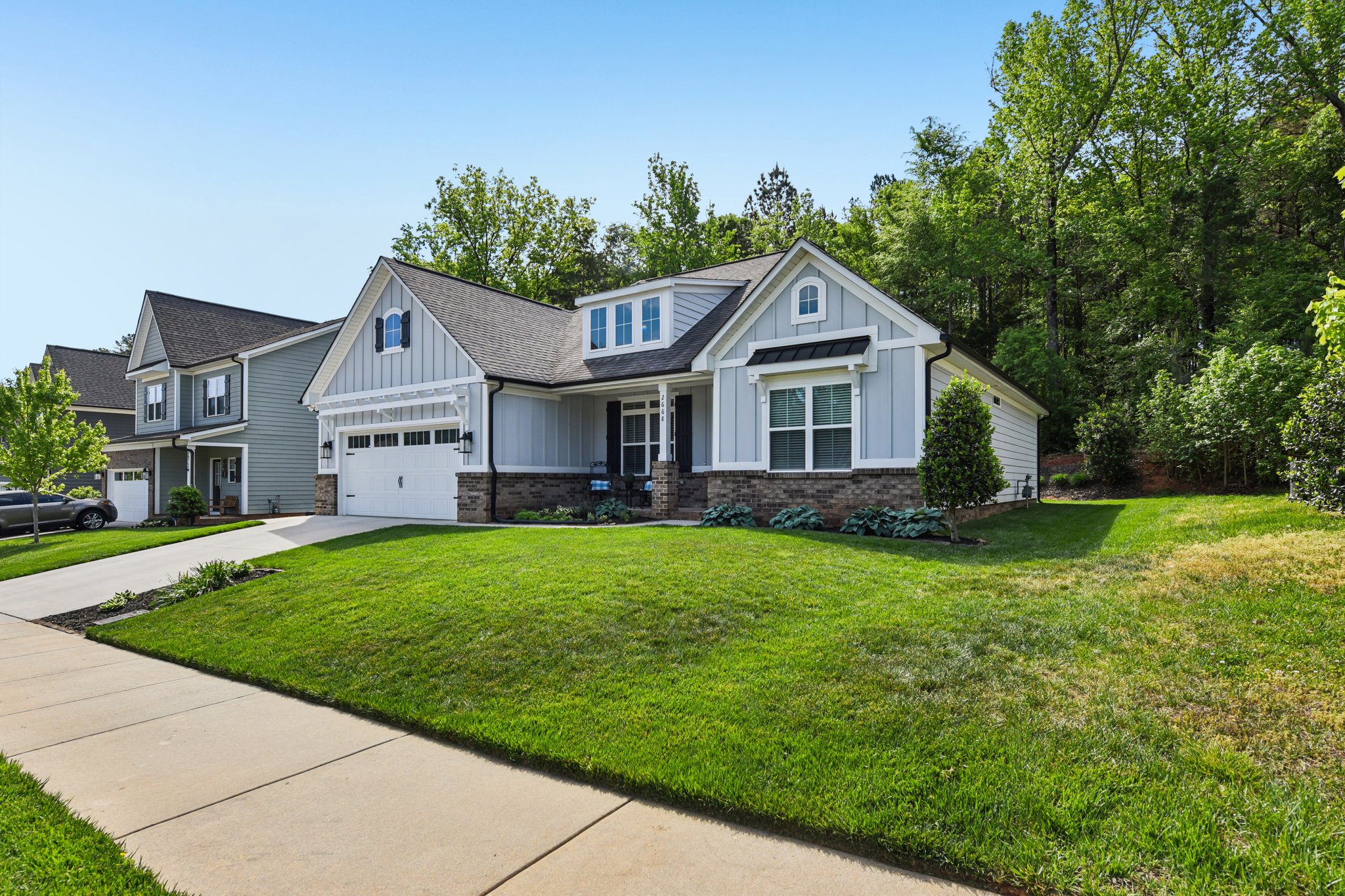 Poplar Cv Dr NW-S1804-003.jpg