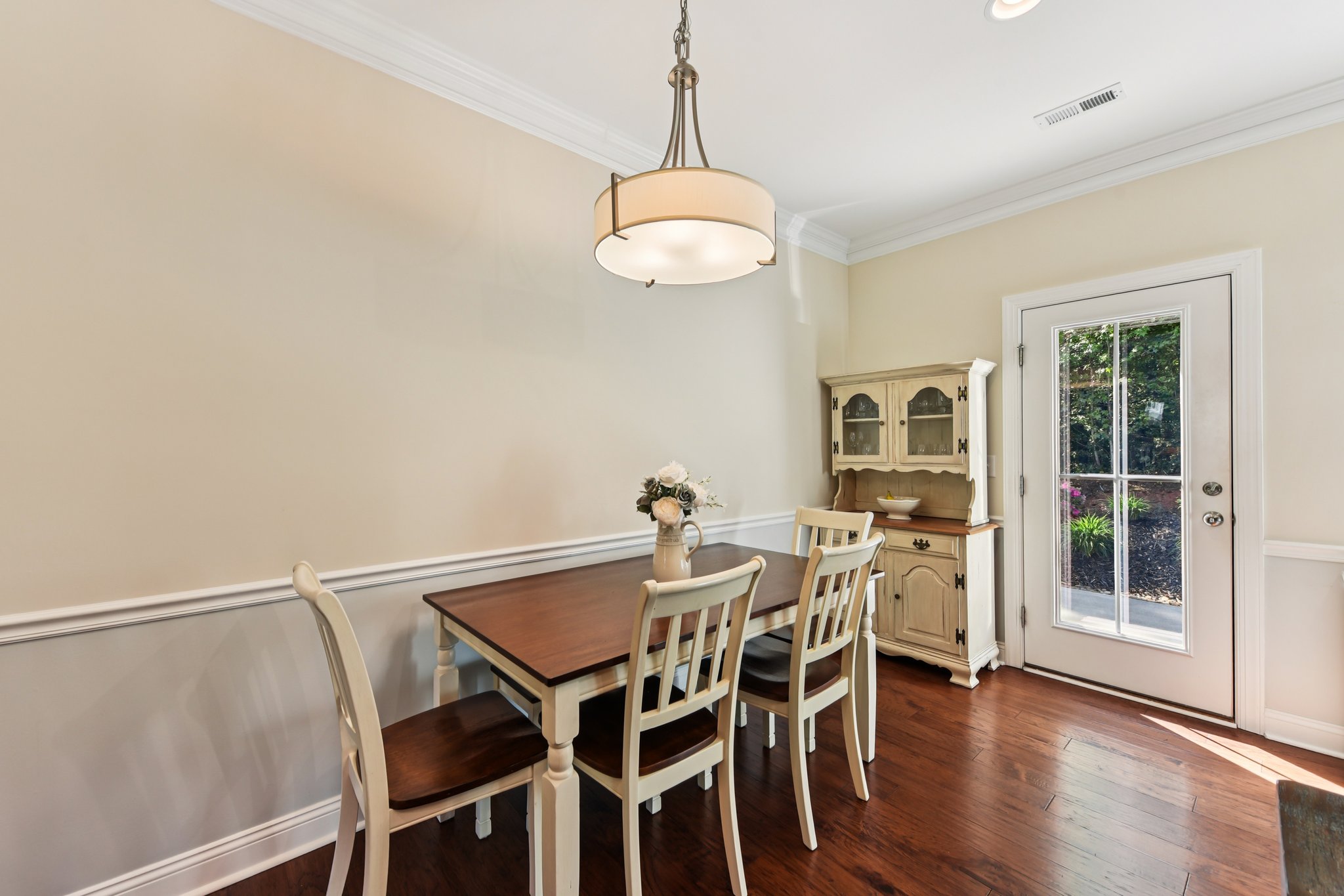 Poplar Cv Dr NW-S1804-009.jpg