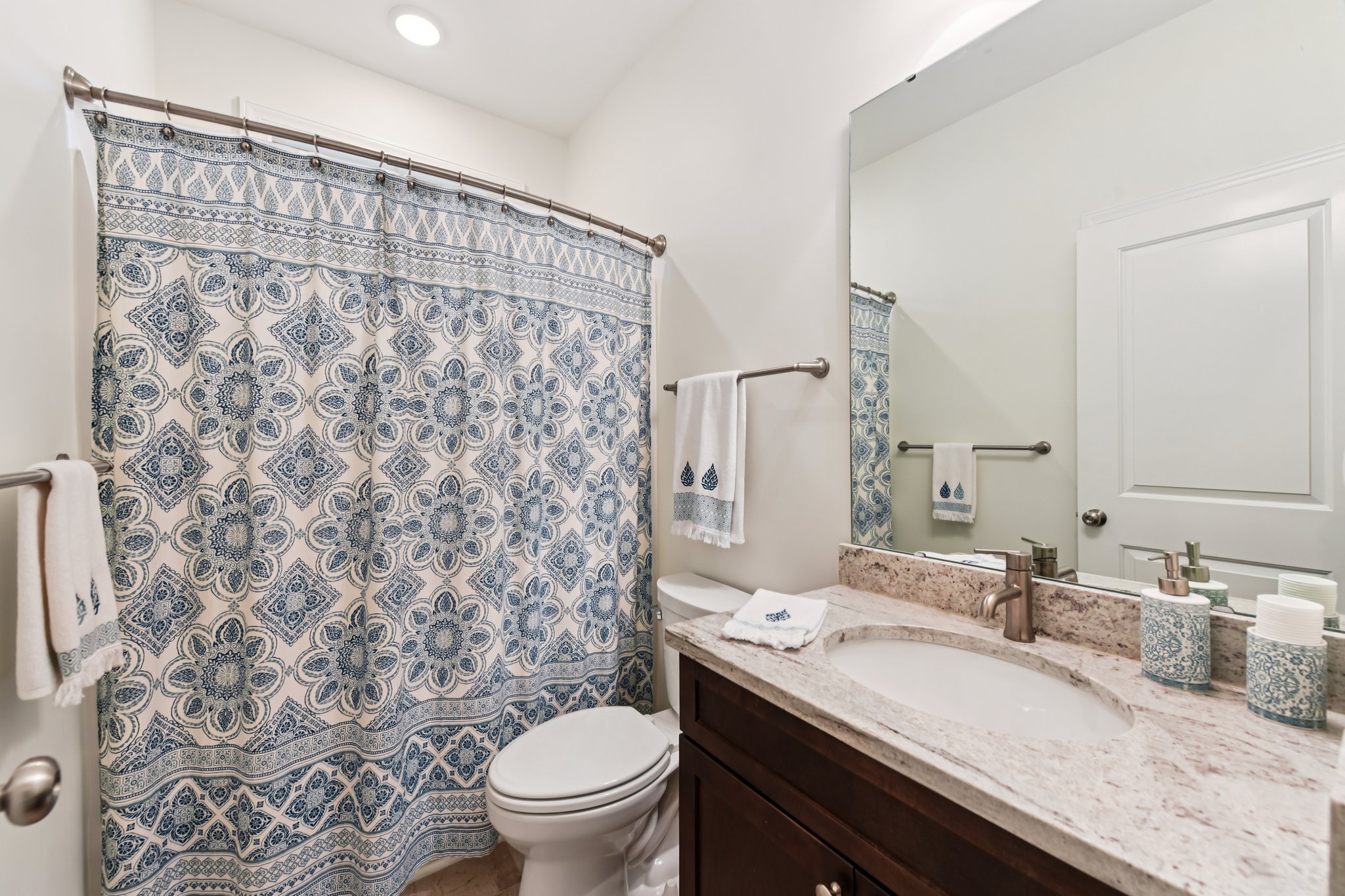 Poplar Cv Dr NW-S1804-017.jpg