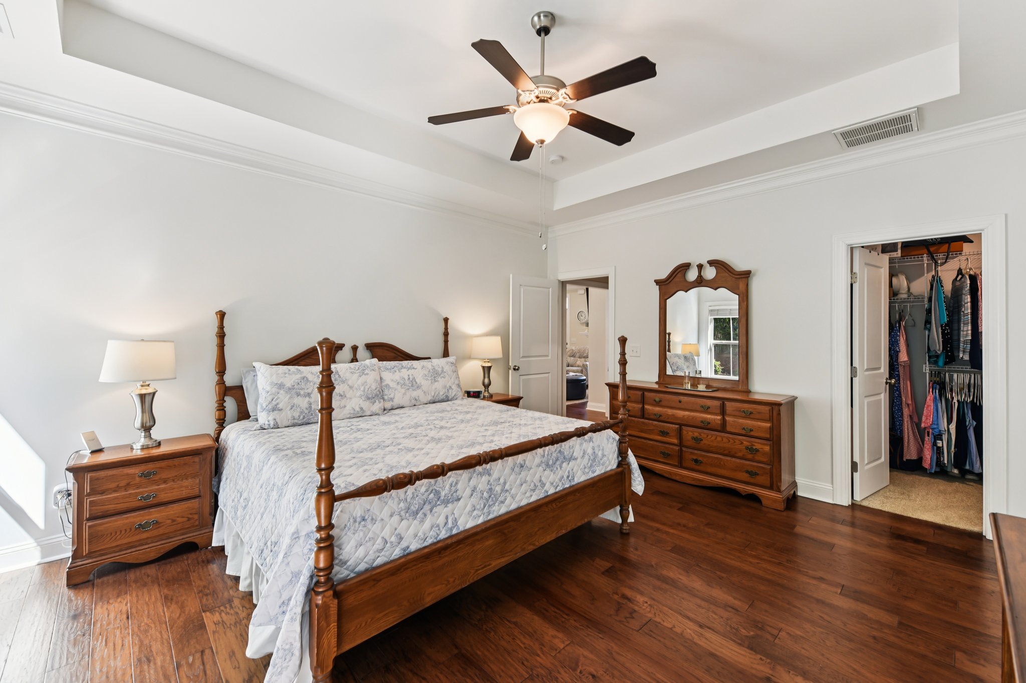 Poplar Cv Dr NW-S1804-023.jpg