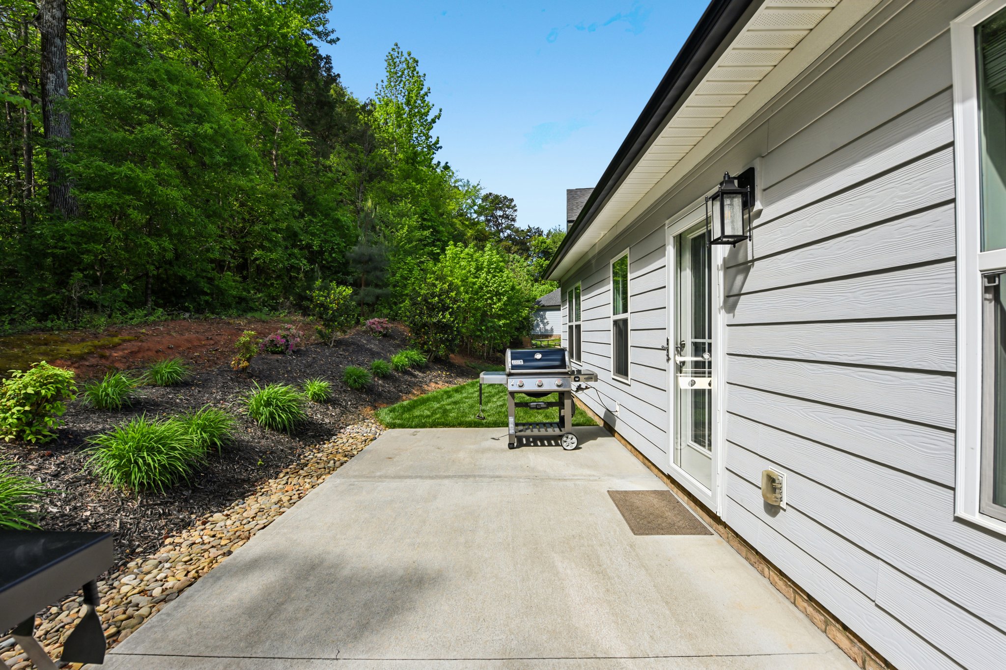 Poplar Cv Dr NW-S1804-032.jpg