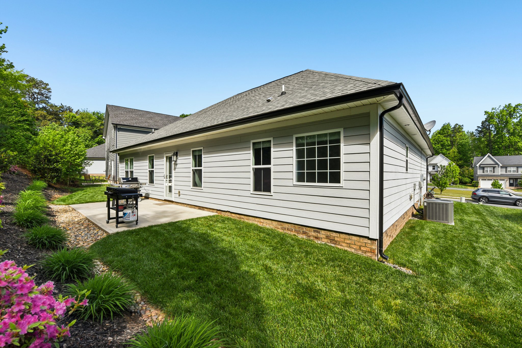 Poplar Cv Dr NW-S1804-033.jpg