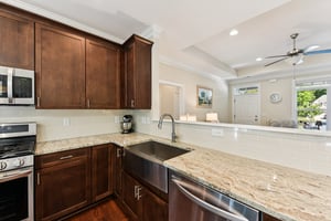 Poplar Cv Dr NW-S1804-013.jpg