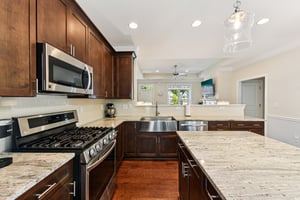 Poplar Cv Dr NW-S1804-014.jpg