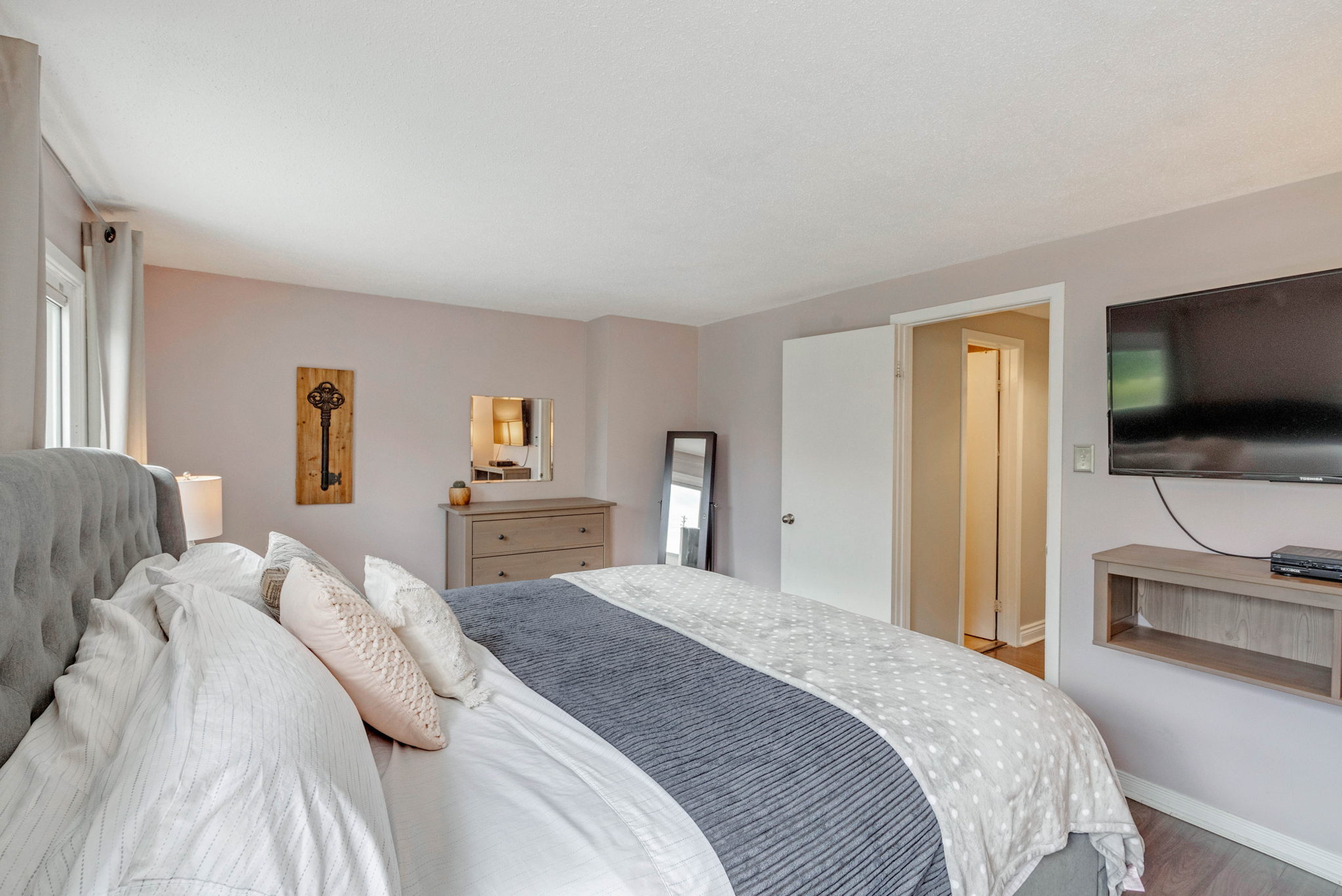 2669 Southvale Crescent, Ottawa, ON K1B 4J3, Canada Photo 15