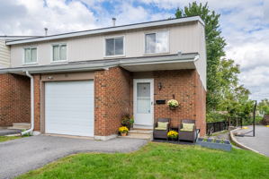 2669 Southvale Crescent, Ottawa, ON K1B 4J3, Canada Photo 1