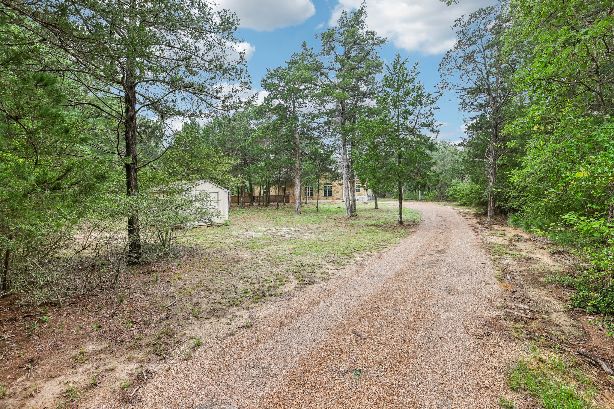Corral Rd-S0105-008.jpg