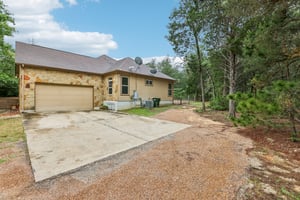 Corral Rd-S0105-012.jpg