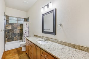 Corral Rd-S0105-033.jpg