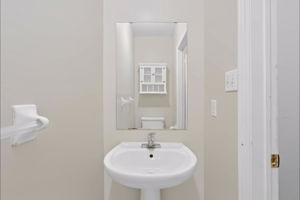  Photo 34