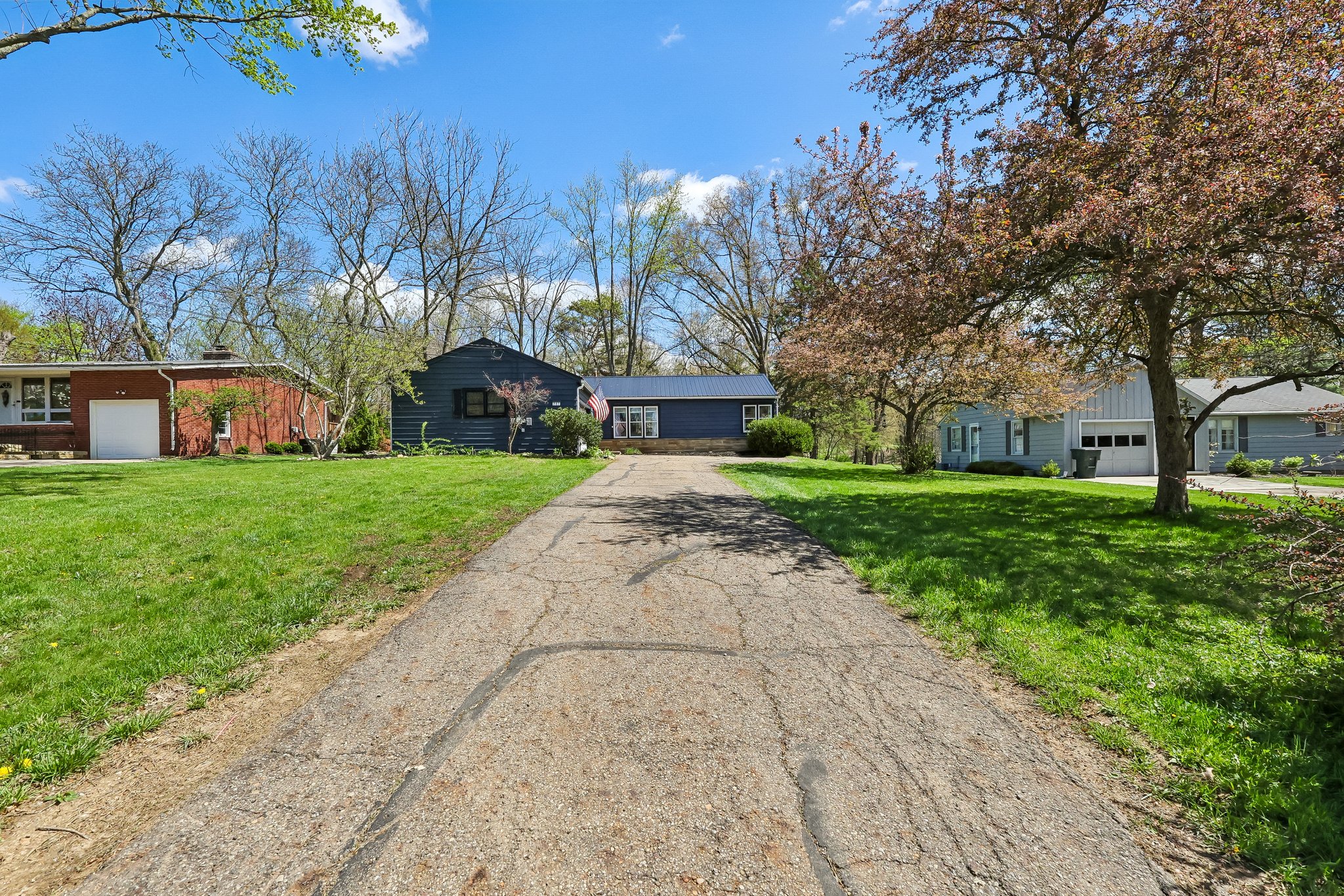 Parkview Ave-S2104-003.jpg