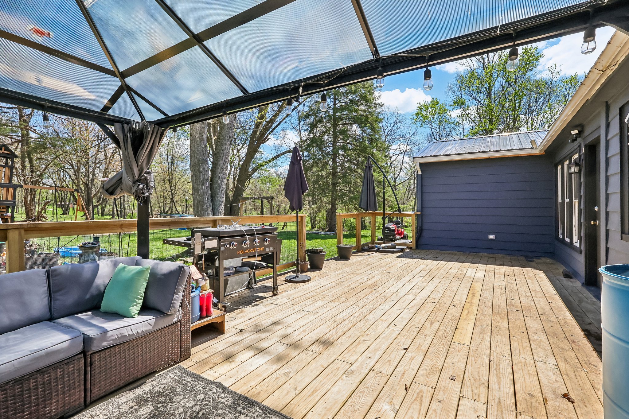 Parkview Ave-S2104-031.jpg