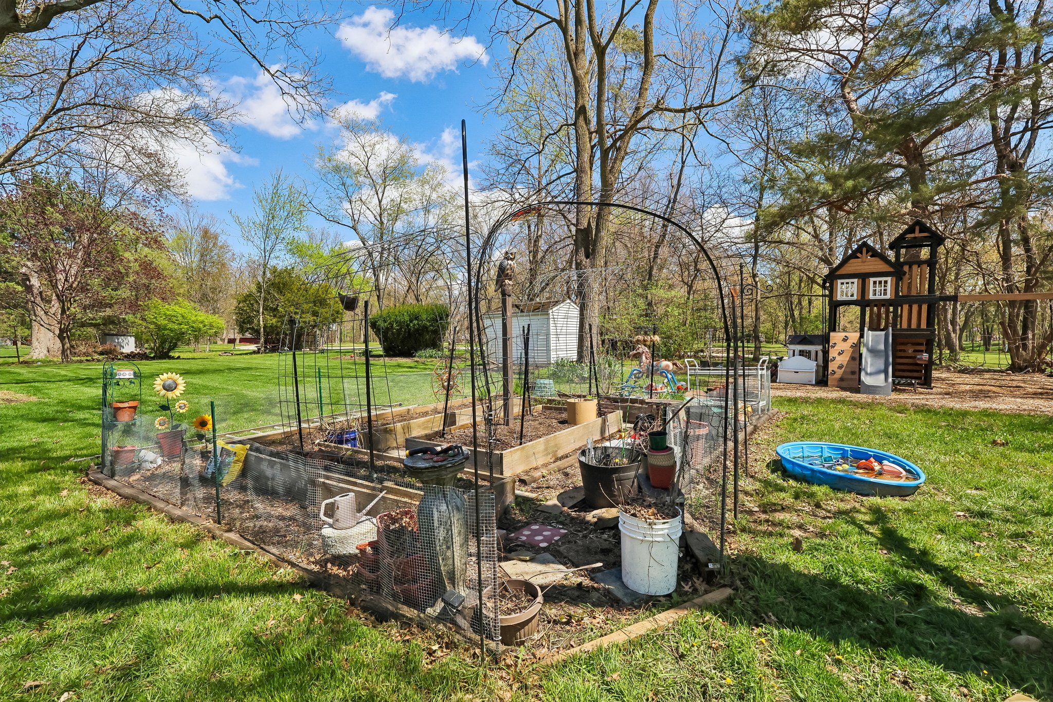 Parkview Ave-S2104-033.jpg