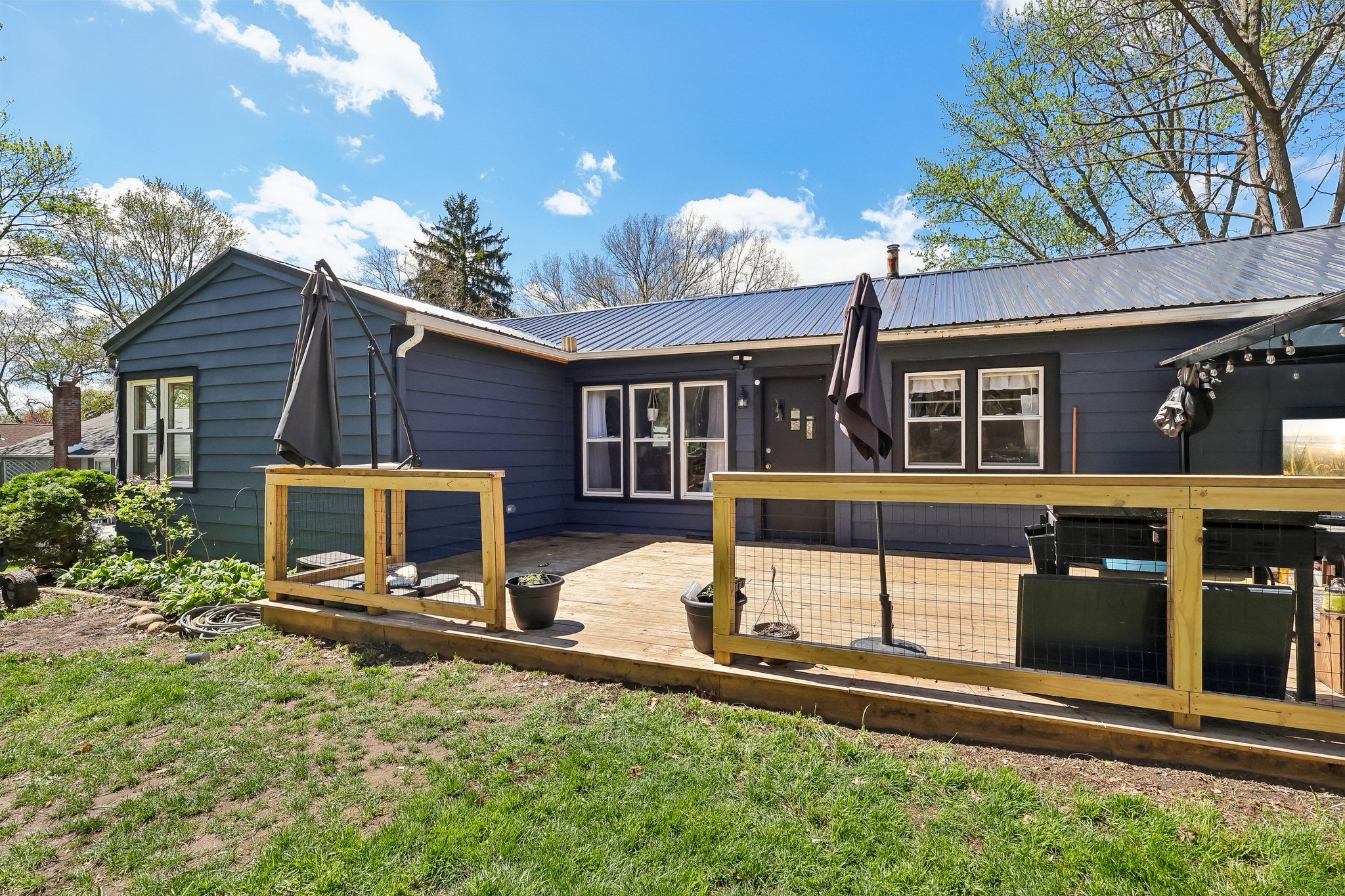 Parkview Ave-S2104-041.jpg