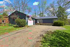 Parkview Ave-S2104-005.jpg