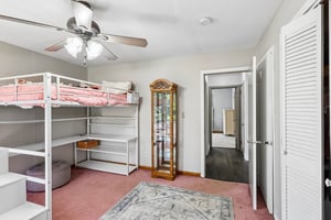 Parkview Ave-S2104-019.jpg