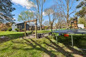 Parkview Ave-S2104-038.jpg