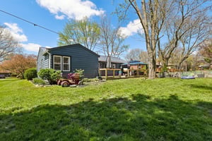 Parkview Ave-S2104-040.jpg