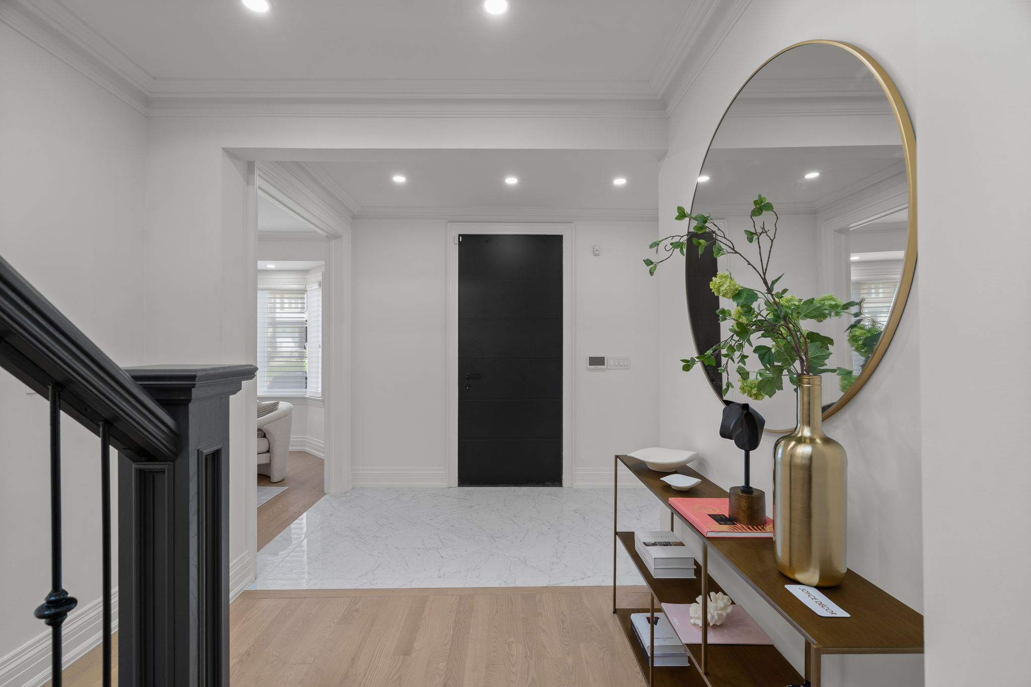267 St Leonards Ave Toronto, ON M4N 1K9