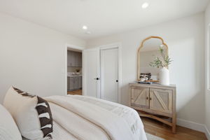 032_F8_2670 Corey Pl