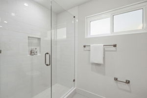 042_F8_2670 Corey Pl