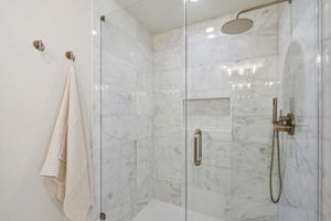 048_F8_2670 Corey Pl