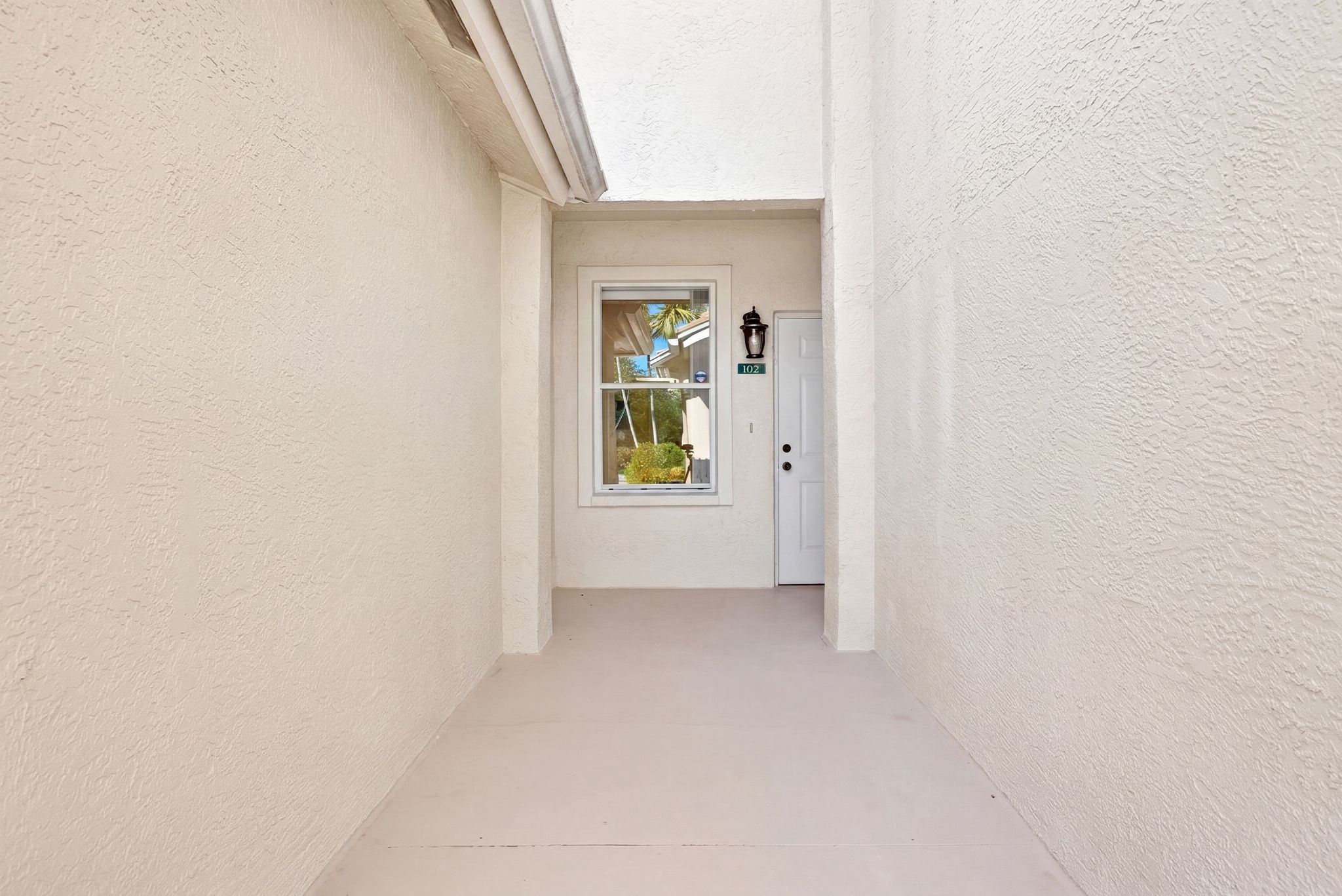 Front Entrance - Advance Edit
