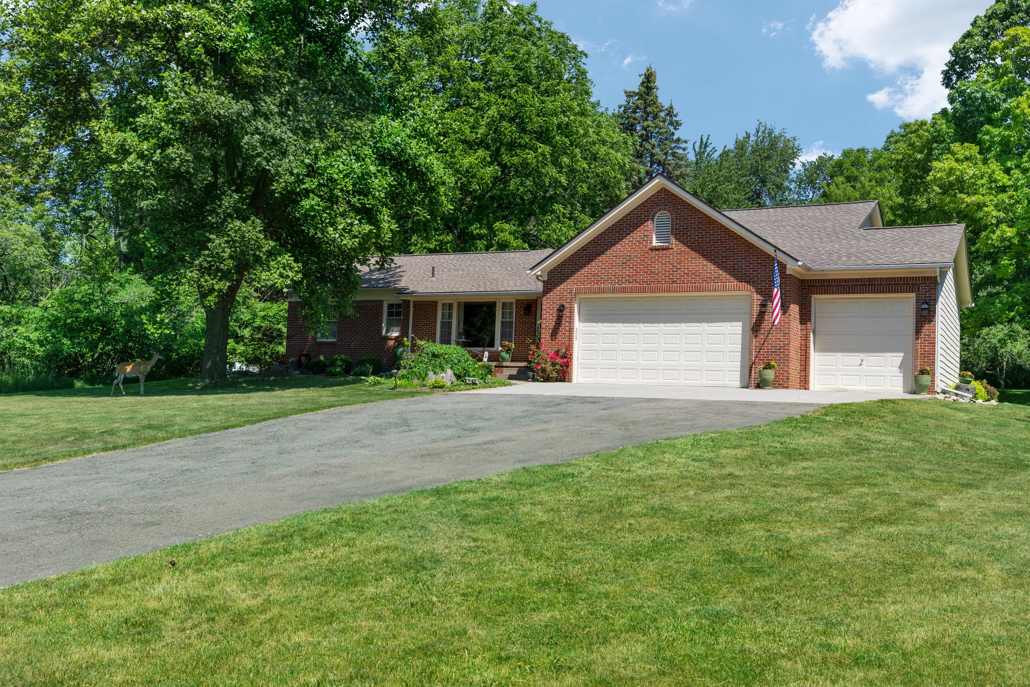 2670 W Tienken Rd, Rochester Hills, MI 48306, US Photo 2