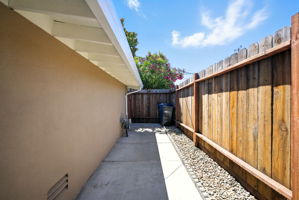 Photo 31