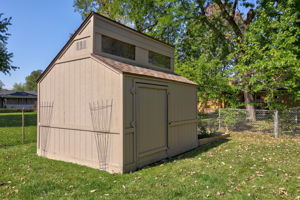  Photo 40