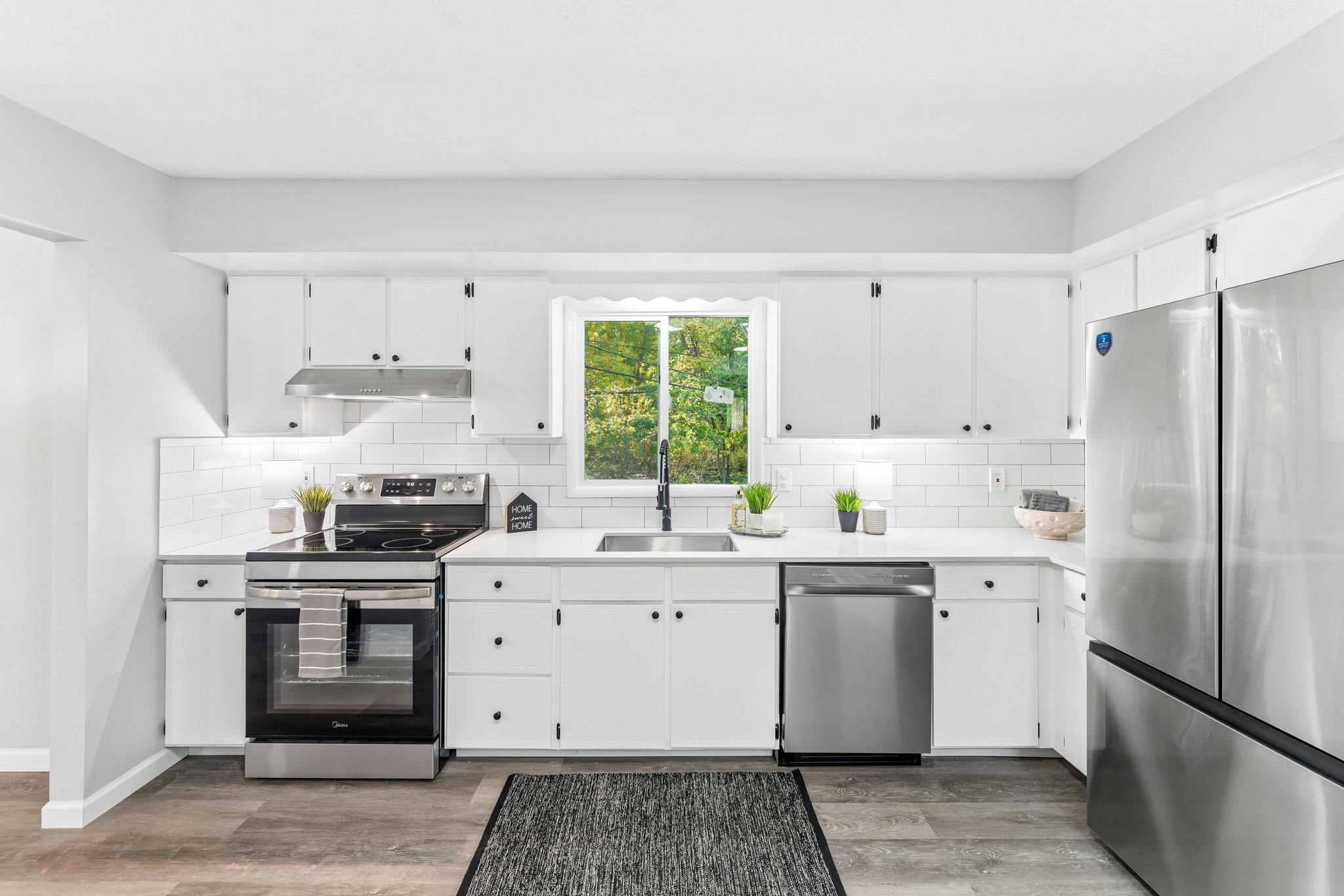 Sweetbriar Dr-S1610-016.jpg
