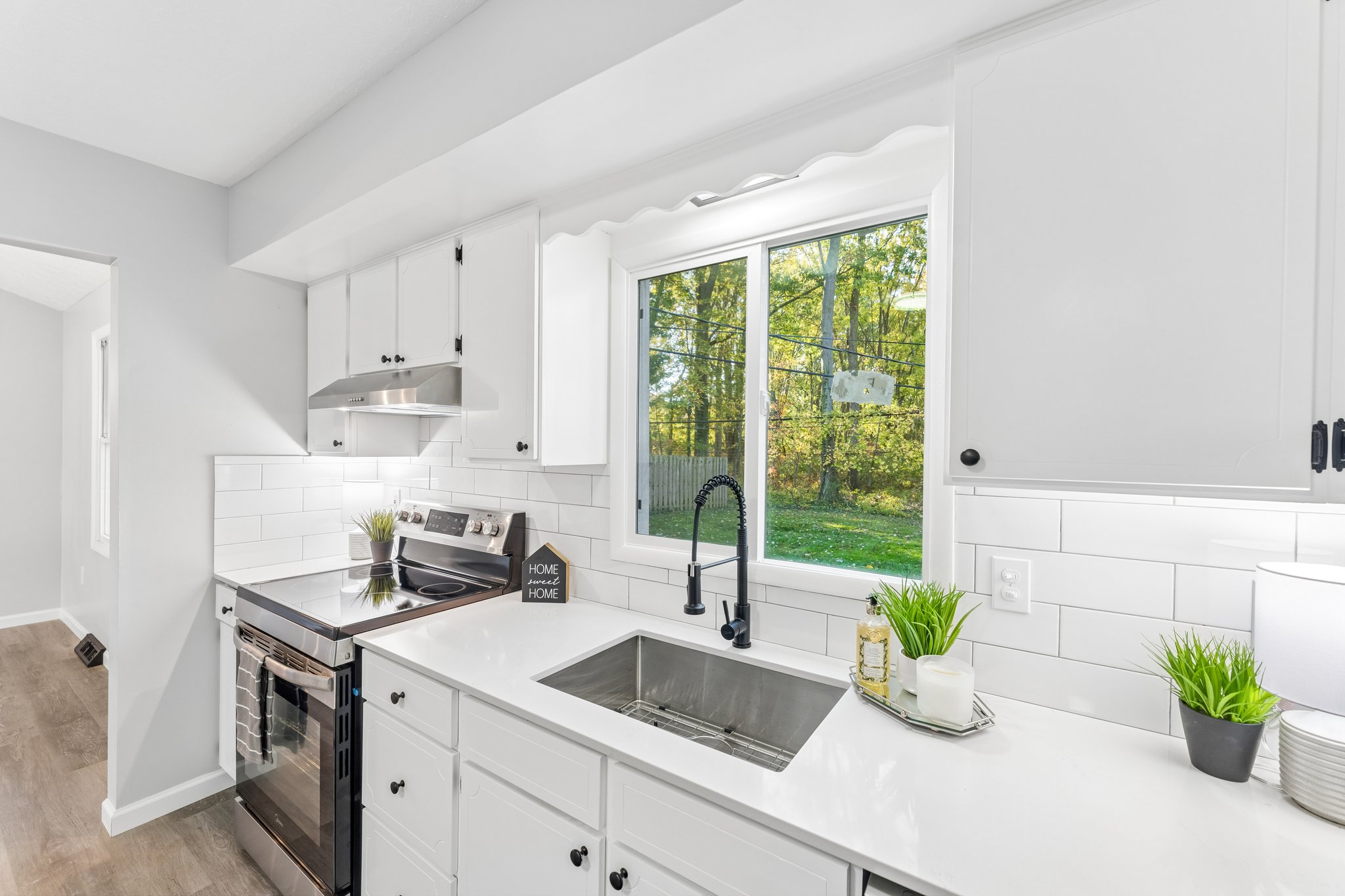 Sweetbriar Dr-S1610-018.jpg