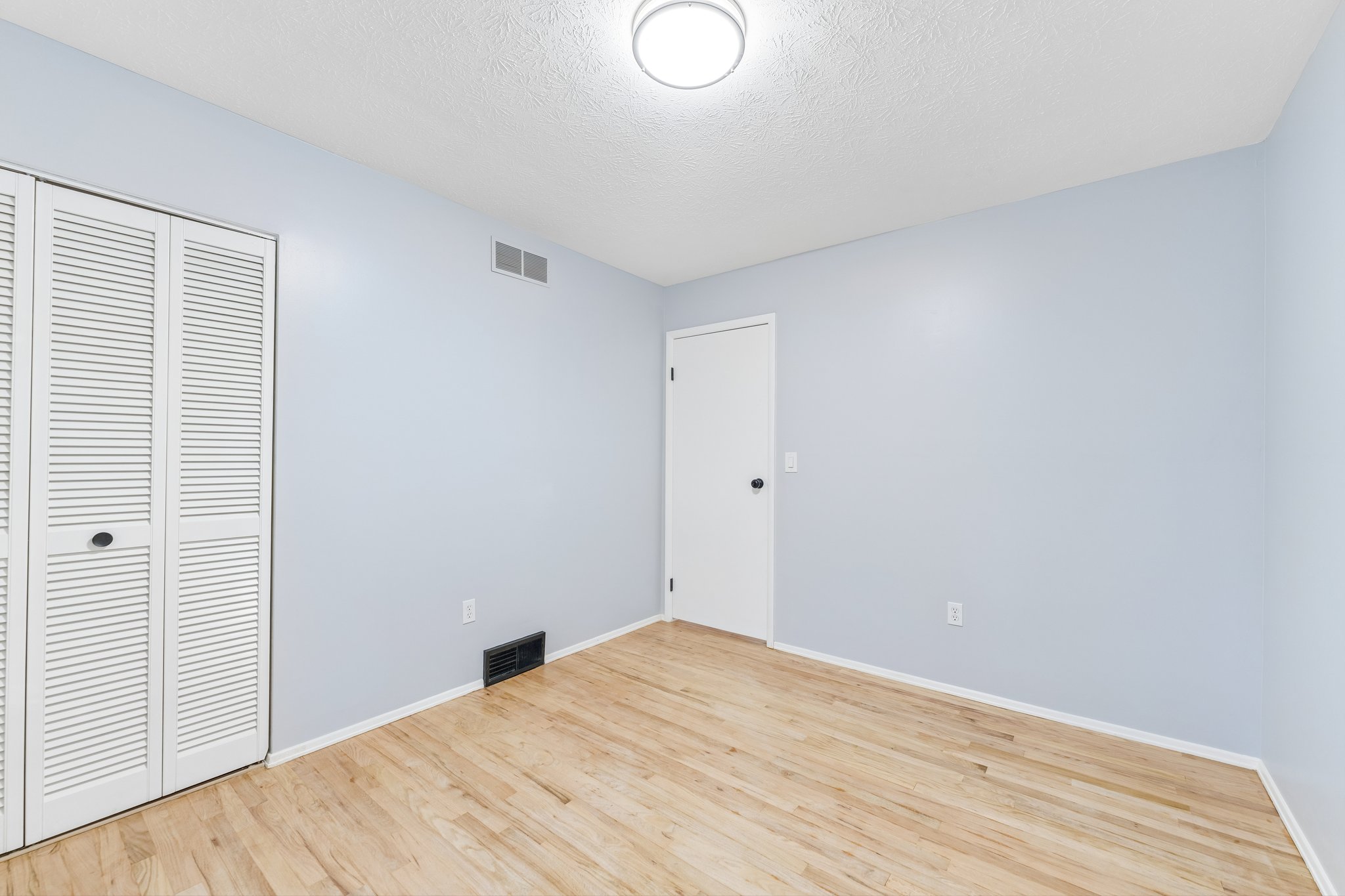 Sweetbriar Dr-S1610-022.jpg