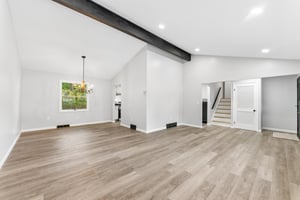 Sweetbriar Dr-S1610-010.jpg